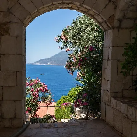 Vila Lycian Breeze